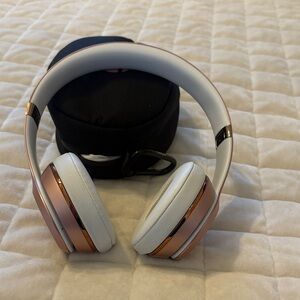 Beats By Dre Solo3 On Ear Pink Headphones